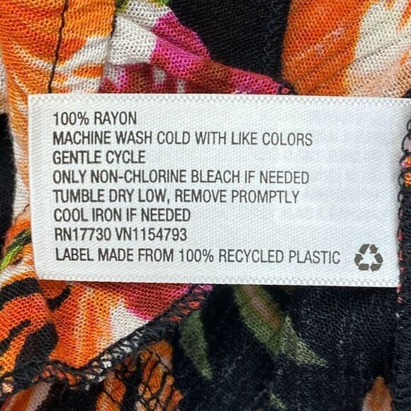 MOSSIMO Supply Co Tropical Floral Romper Size Xl - Picture 12 of 13